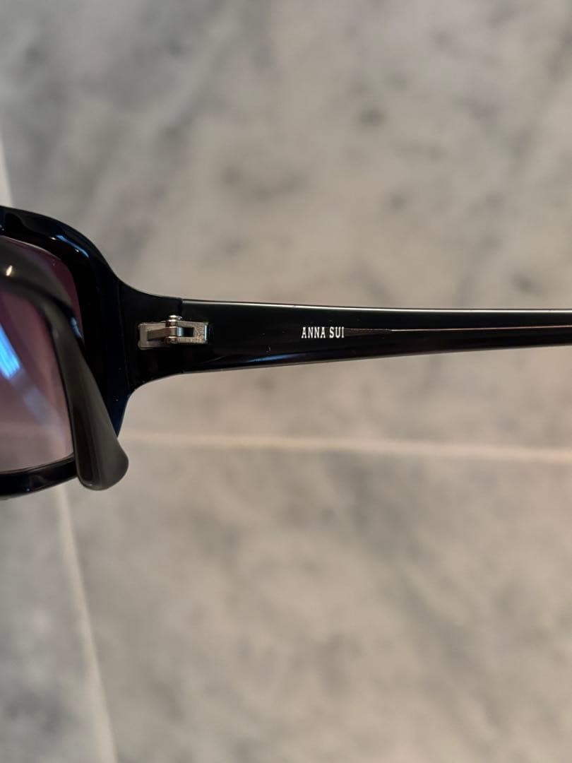 Anna Sui AS1111 Black Butterfly Sunglasses – Elegant & Stylish