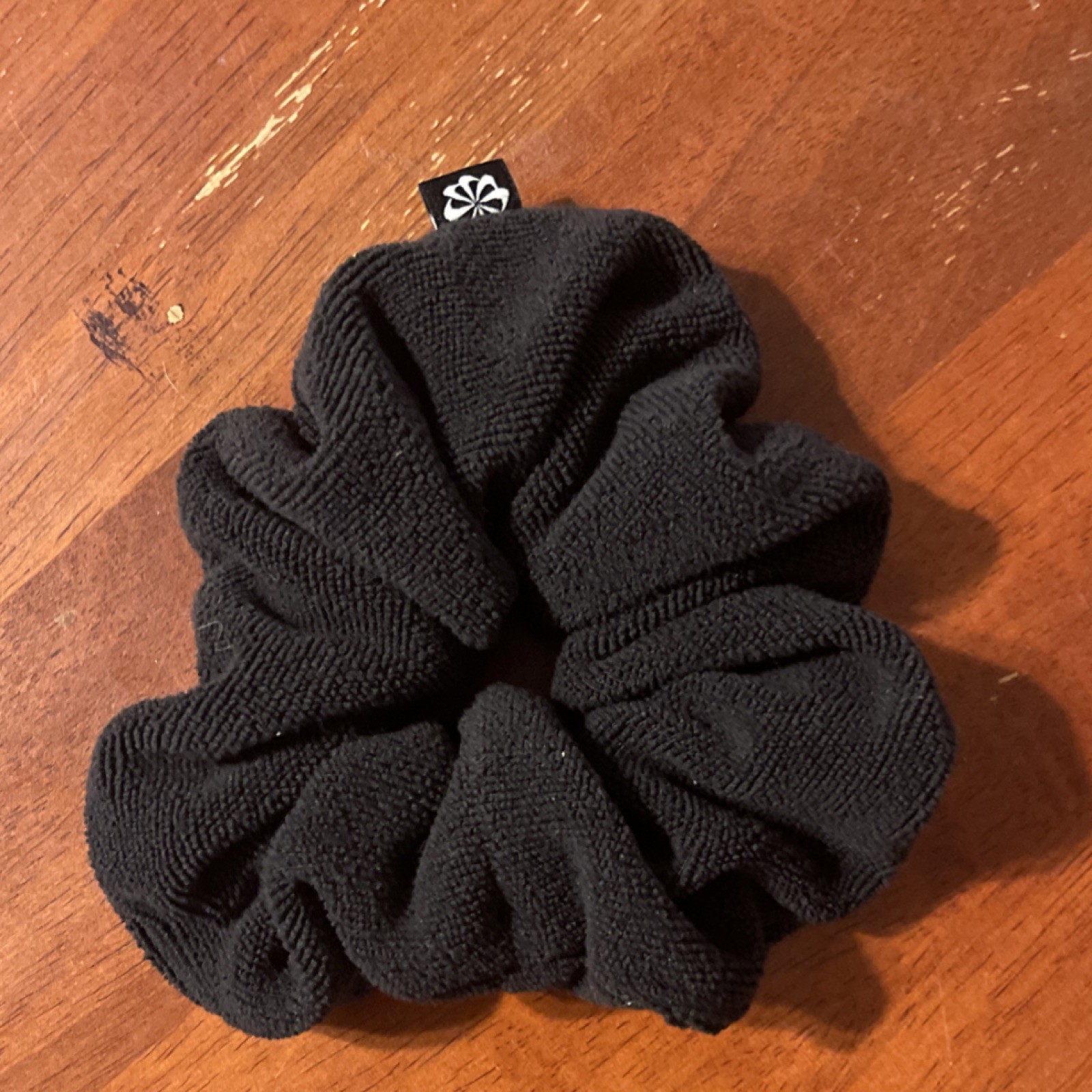 Nike Women’s Black Fabric Scrunchie Solid Pattern Hair Accessory Hair Tie