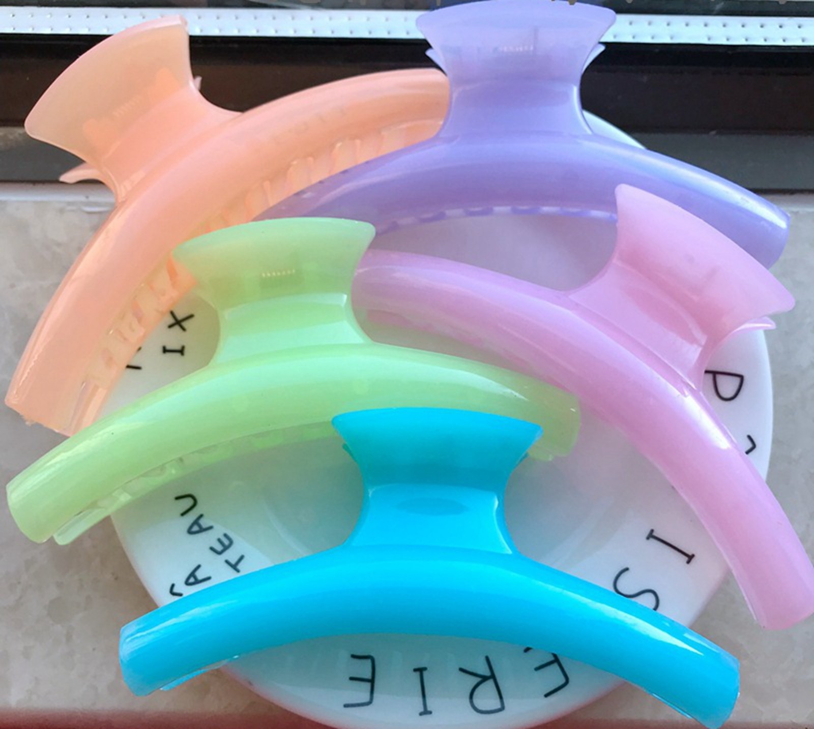2 Fashion Jelly Tone Plastic Bath Hair Claw Clamp Clips Shower Hairpins 115mm