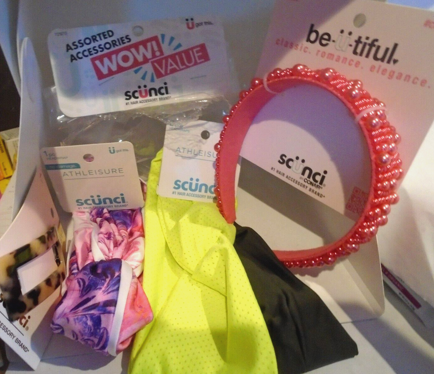 Scunci Lot Of 6 Assorted Hair Accessories 1 Headband 2 Barrettes 3 Headwraps
