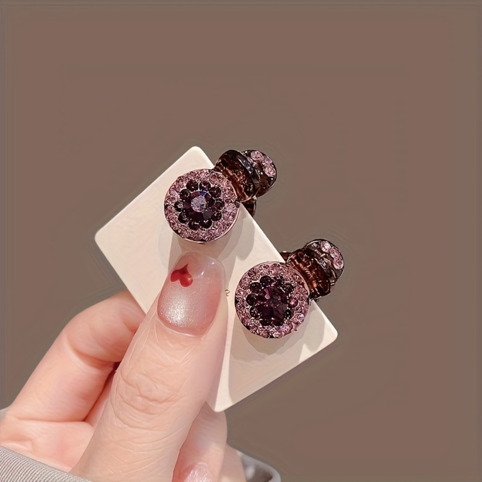 4 Pieces Shiny Rhinestone Mini Hair Clips Random Color Sweet Princess Style
