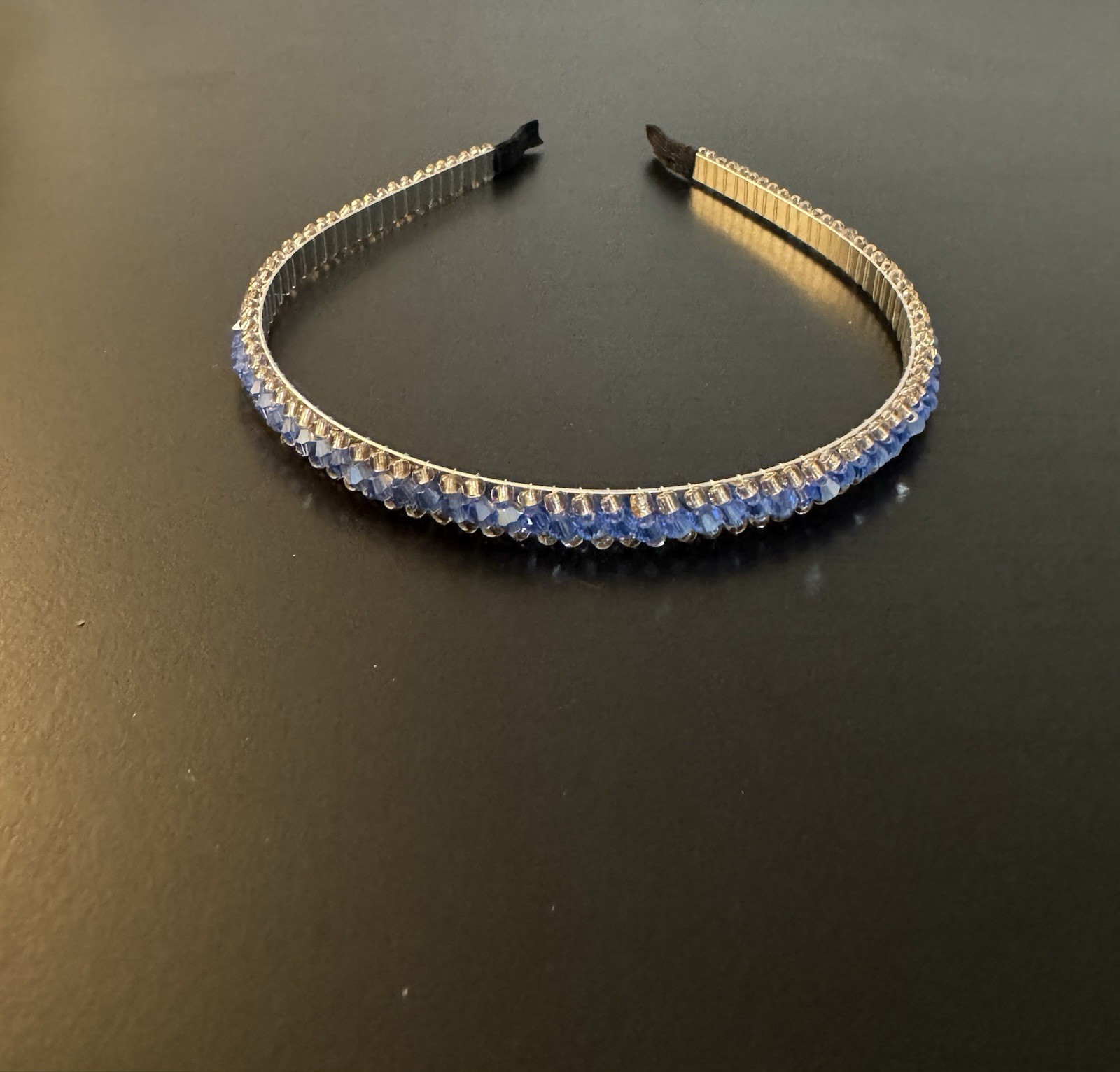 Beaded Blue Clear Headband for Women, Plastic, Solid Pattern, Oval Shape, Casual