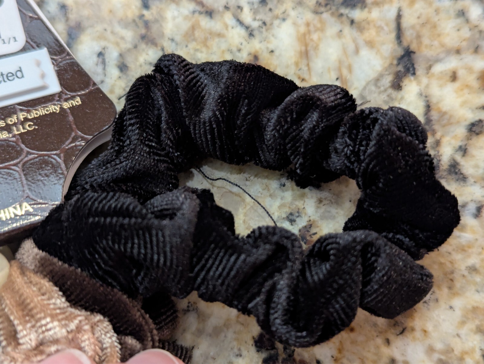 Thalia Sodi 8 piece Hair Accessories Scrunchies Pearls Brown Leopard Print