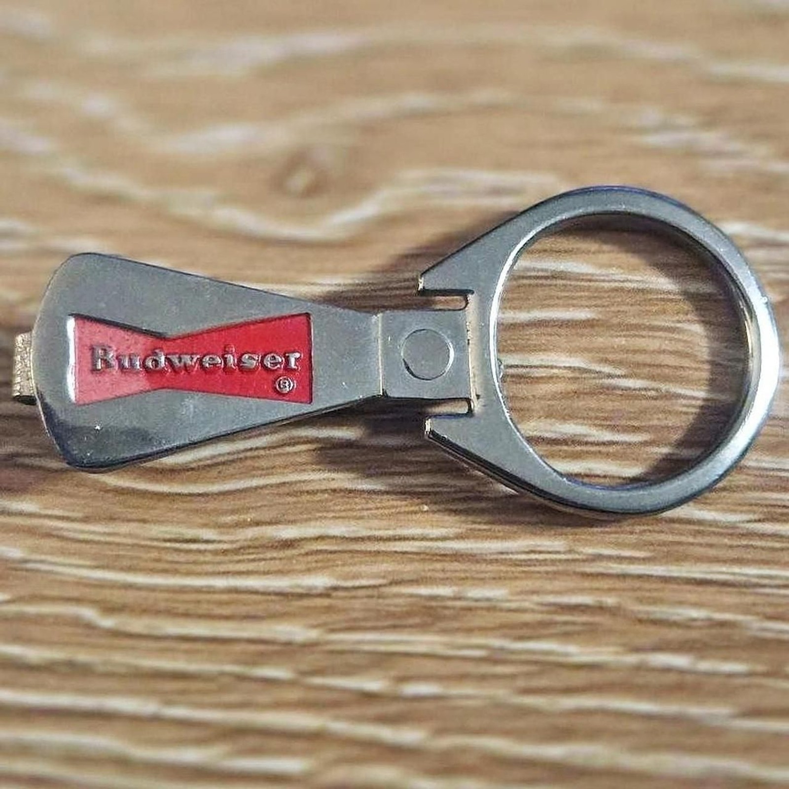 Budweiser Logo Metal Hair Clip Vintage Beer Barware Advertising Silver Tone