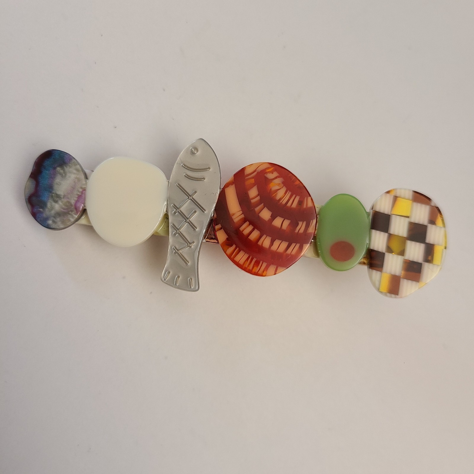 Hors d’Oeuvre Alligator Hair Clip Food Theme Fish Olive Barrette