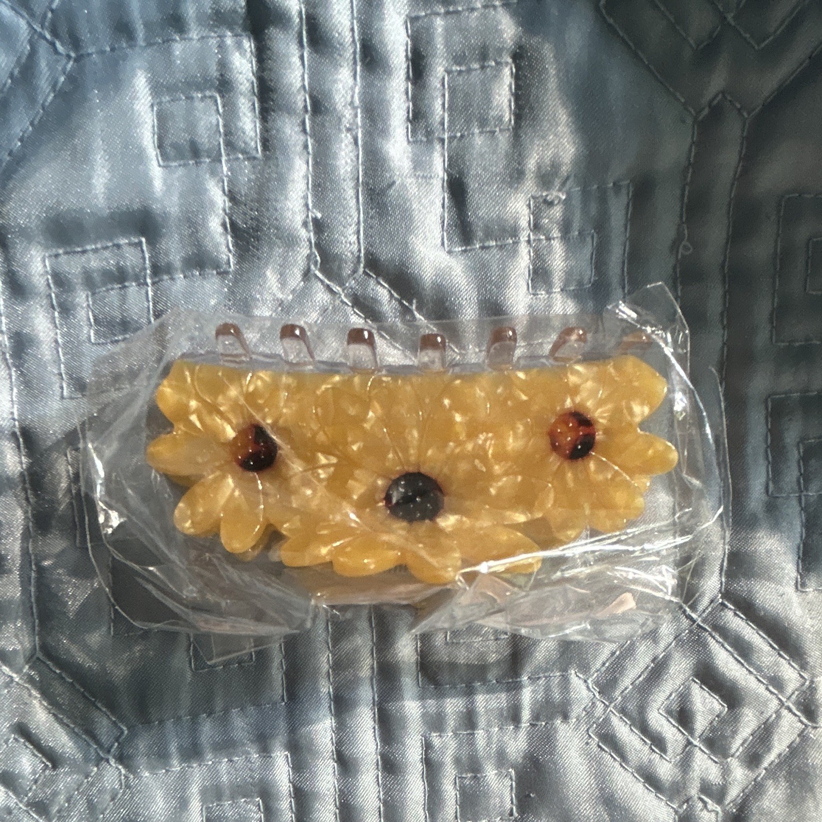Women’s Flower Floral Hair Claw Clip Yellow/Brown Plastic Hair Clip