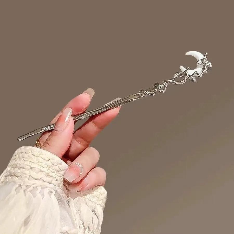 Vintage Zinc Alloy Star Moon Tassel Hair Stick Chinese Hairpin for Women