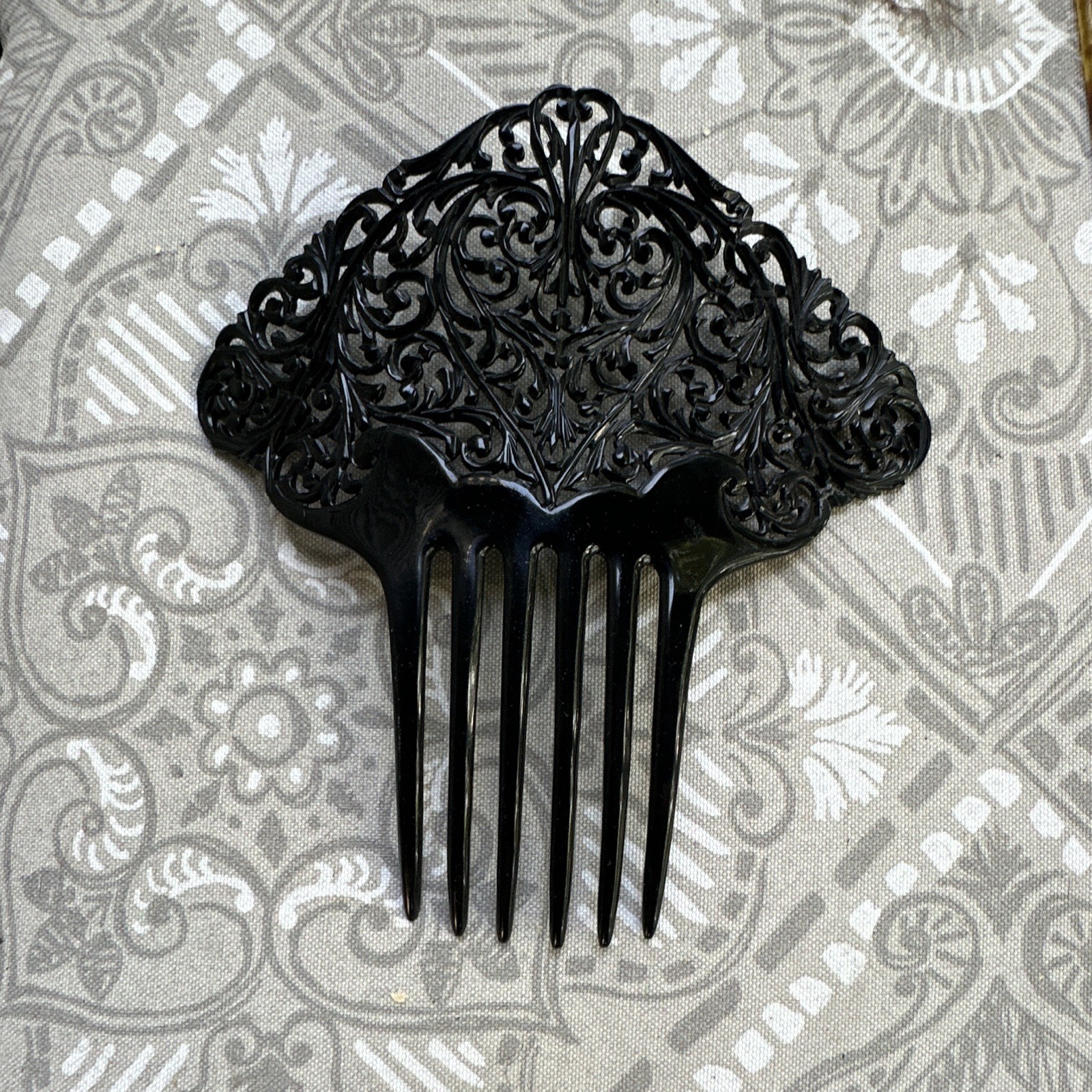 Lot of 4 Decorative Plastic Hair Combs, Black Filigree & Tortoiseshell Fan