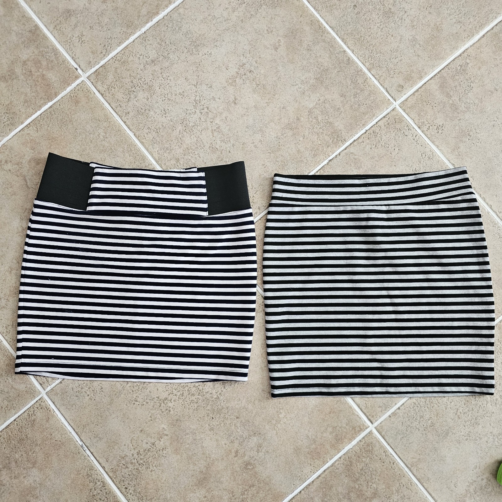 2 stretching miniskirt size L