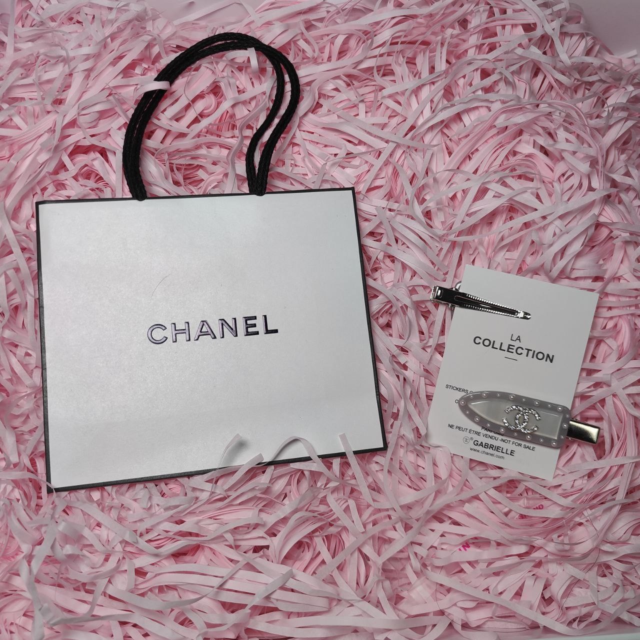 Light Gray Hair Clip with Rhinestones GWP VIP Gift Chanel Beauté