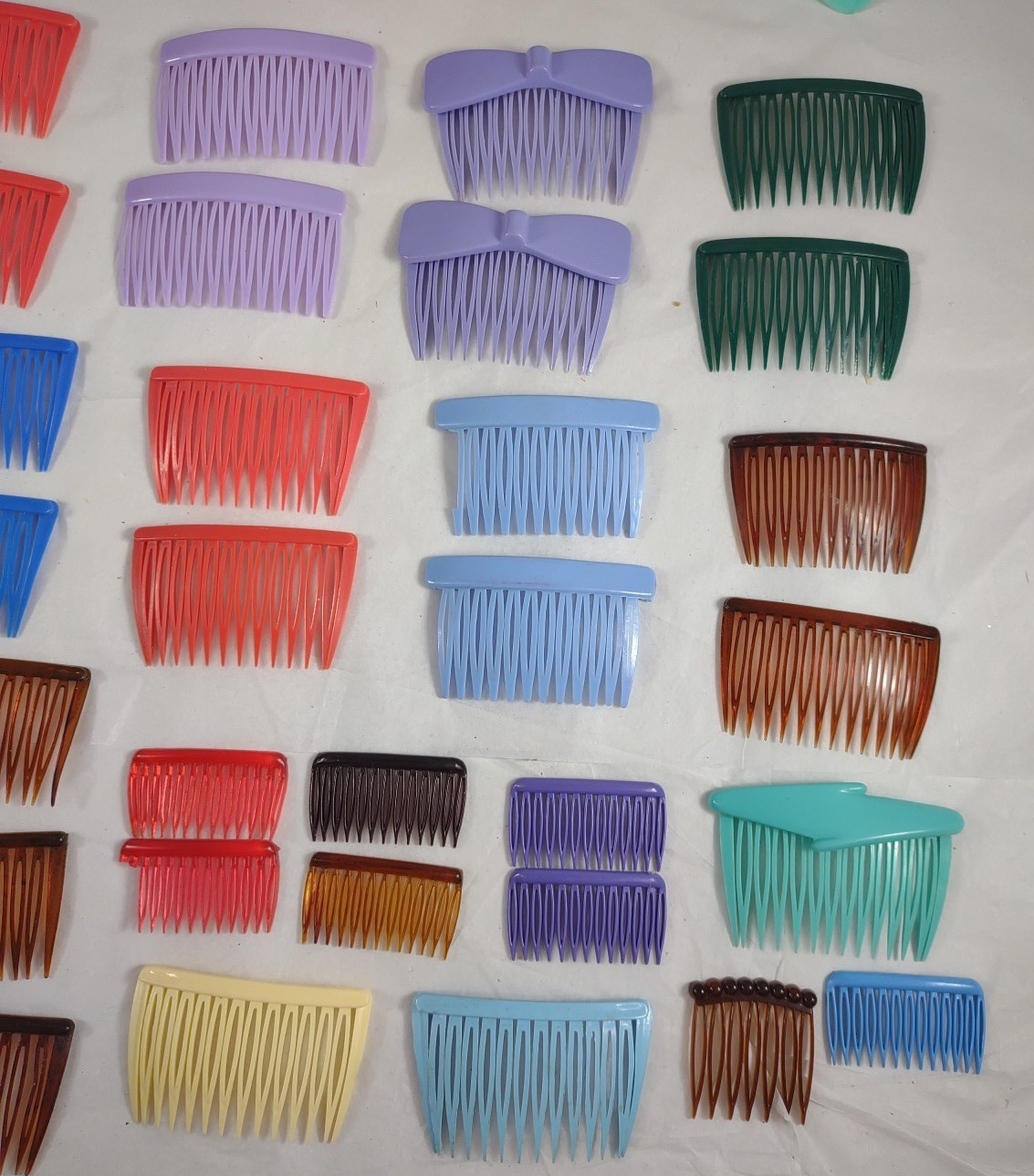 TZERS 80’s VTG Hair 6″ Cincher Clips, Banana Clips, Comb Assortment (A32)