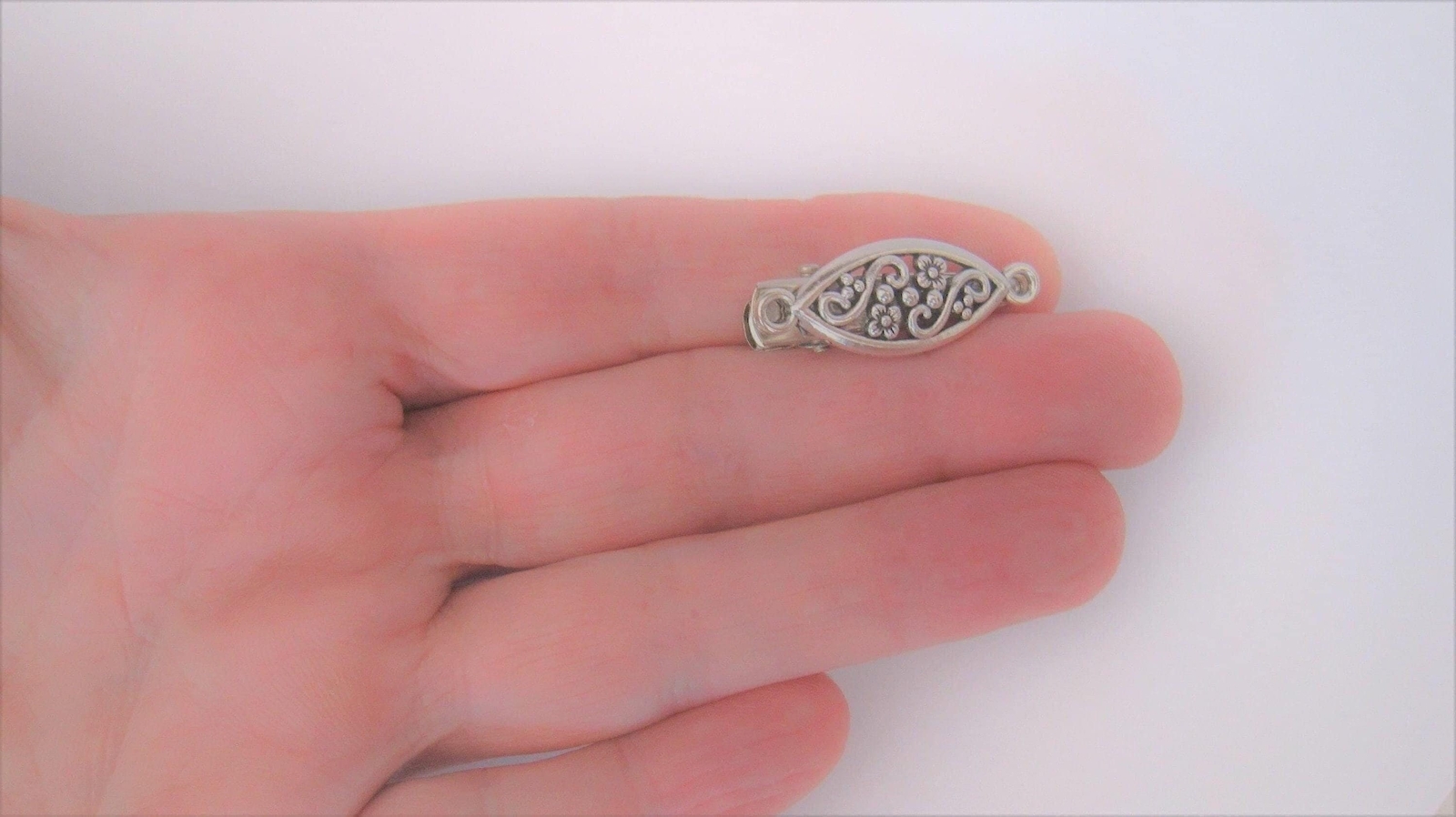 2 small silver scroll and flower metal alligator hair clip for fine thin hair