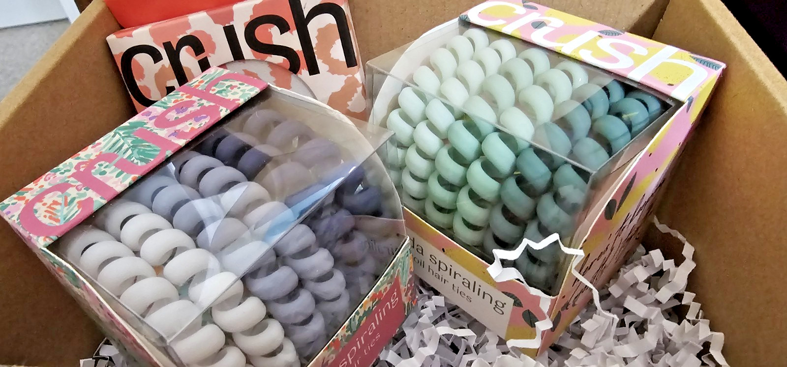 Crush Beauty Lot: 2x Kinda Spiraling Coil Hair Ties & Compact Pocket Mirror NEW