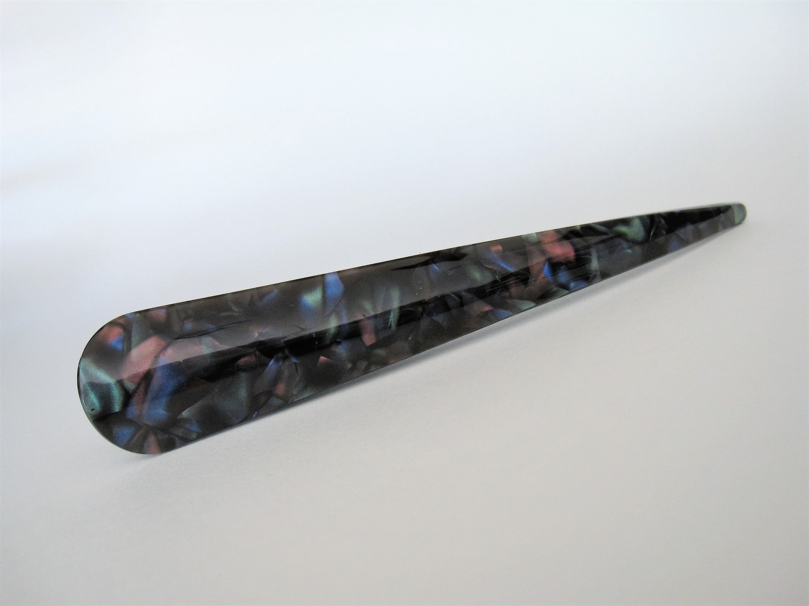 Abalone shell effect marbled acrylic and metal alligator hair claw clip clamp