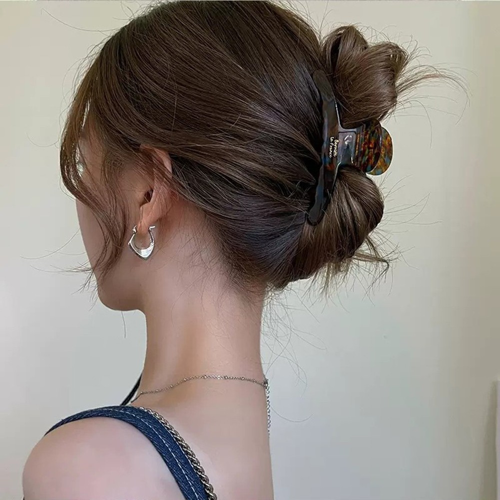 Charming and Stylish Temperament Hair Clip Perfect Addition to Any Look