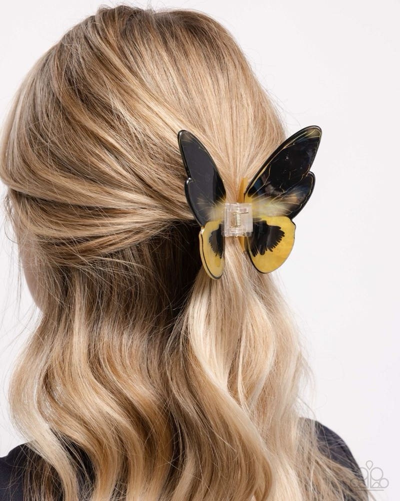 Paparazzi Monarch Model – Yellow