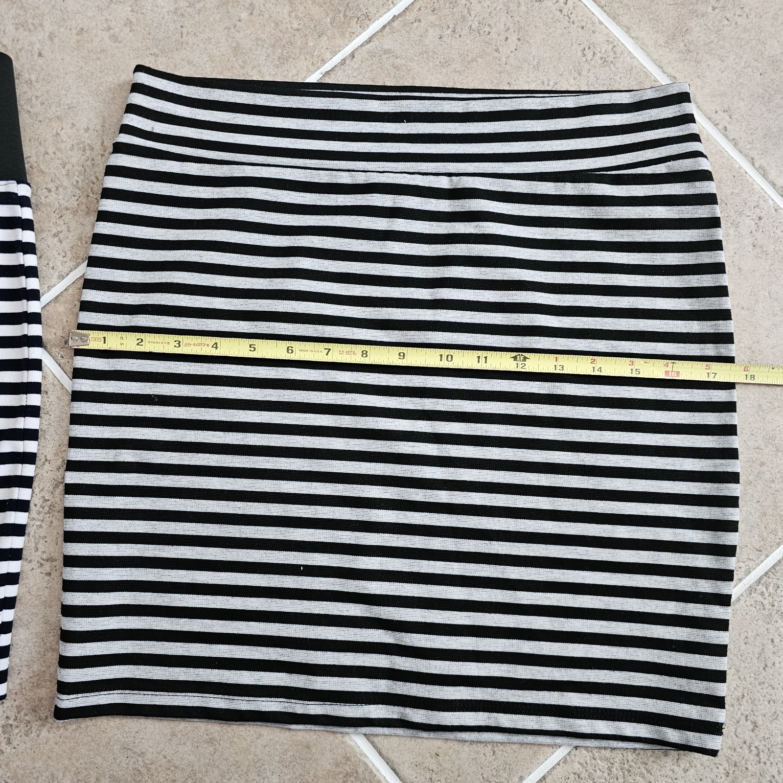 2 stretching miniskirt size L