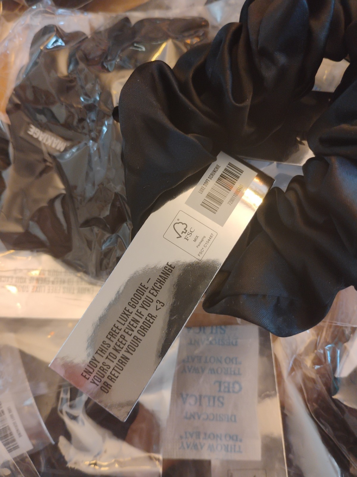 10 Count IL Makiage BLACK Scrunchie NWT Hair Accessory OS Bulk Buy Fast Ship