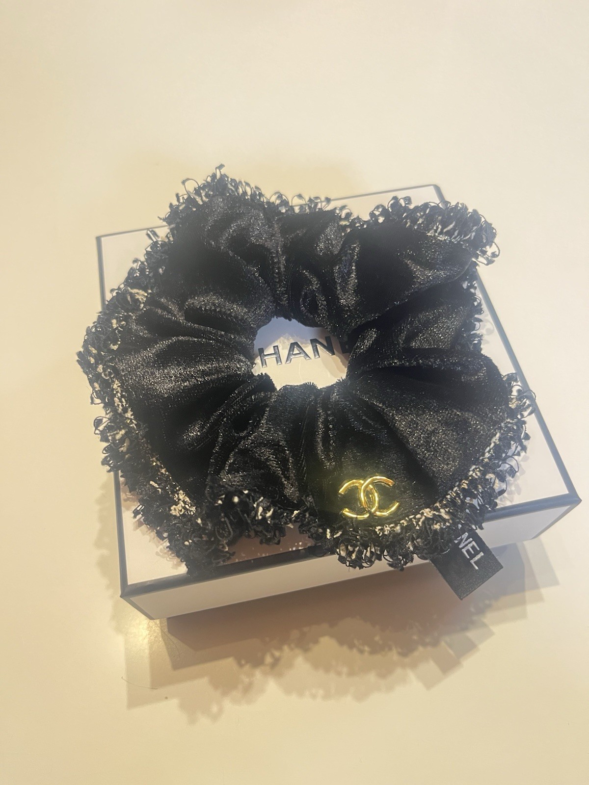 Chanel Novelty Beauty GIFT Hair Accessory Scrunchie Hair Tie