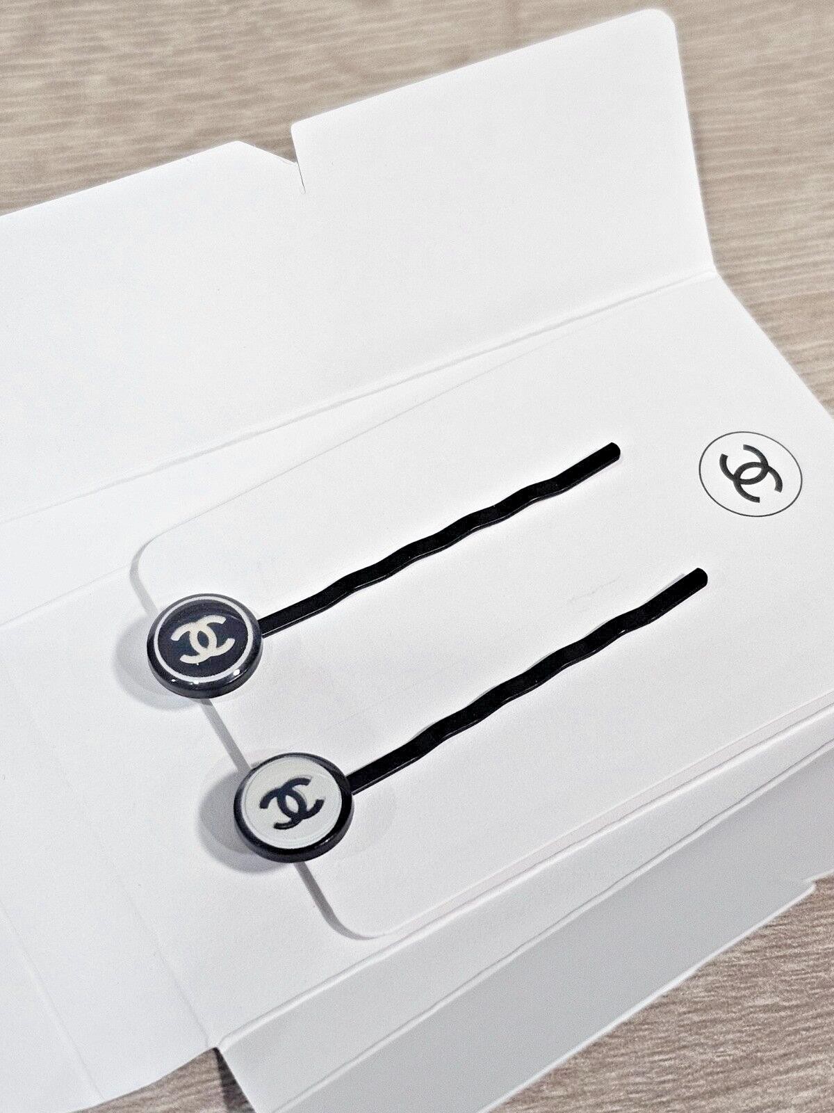 CHANEL BEAUTE Beauty VIP GWP Gift Black & White CC Logo Hair Bobby Pin
