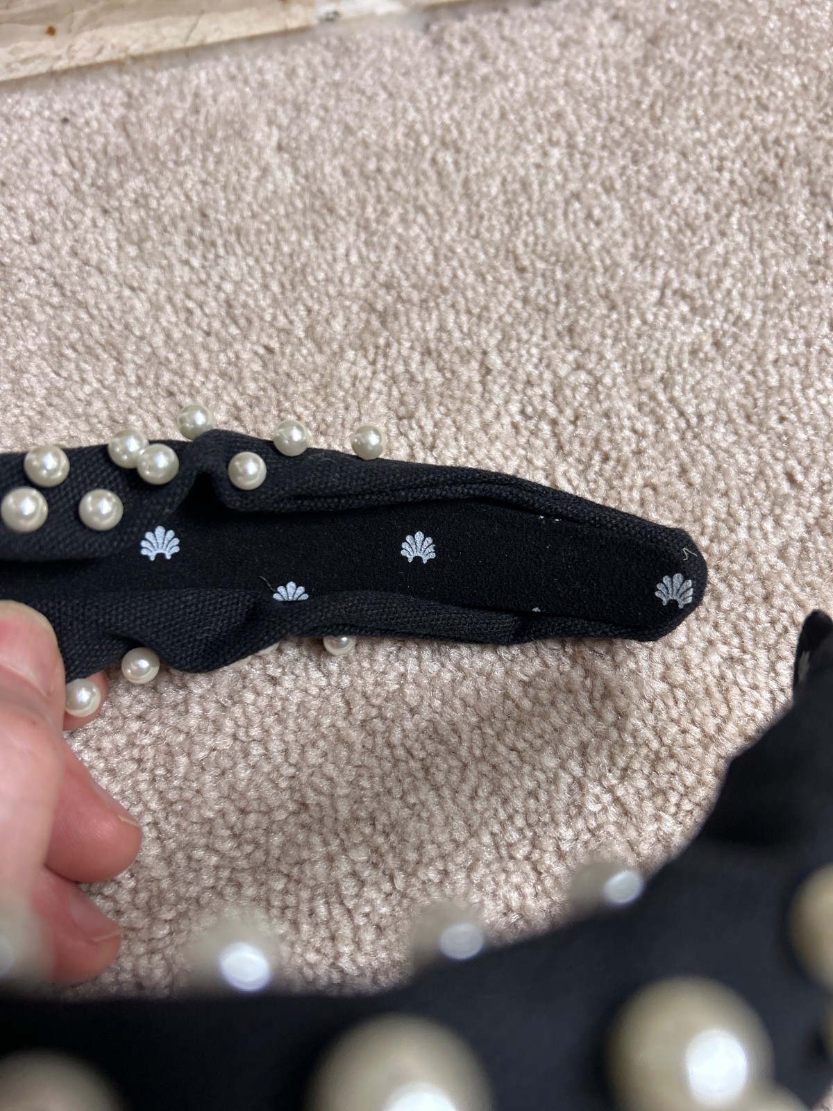$160 LELE SADOUGHI Pearl Embellished Knotted Headband – Jet Black – LS031JT