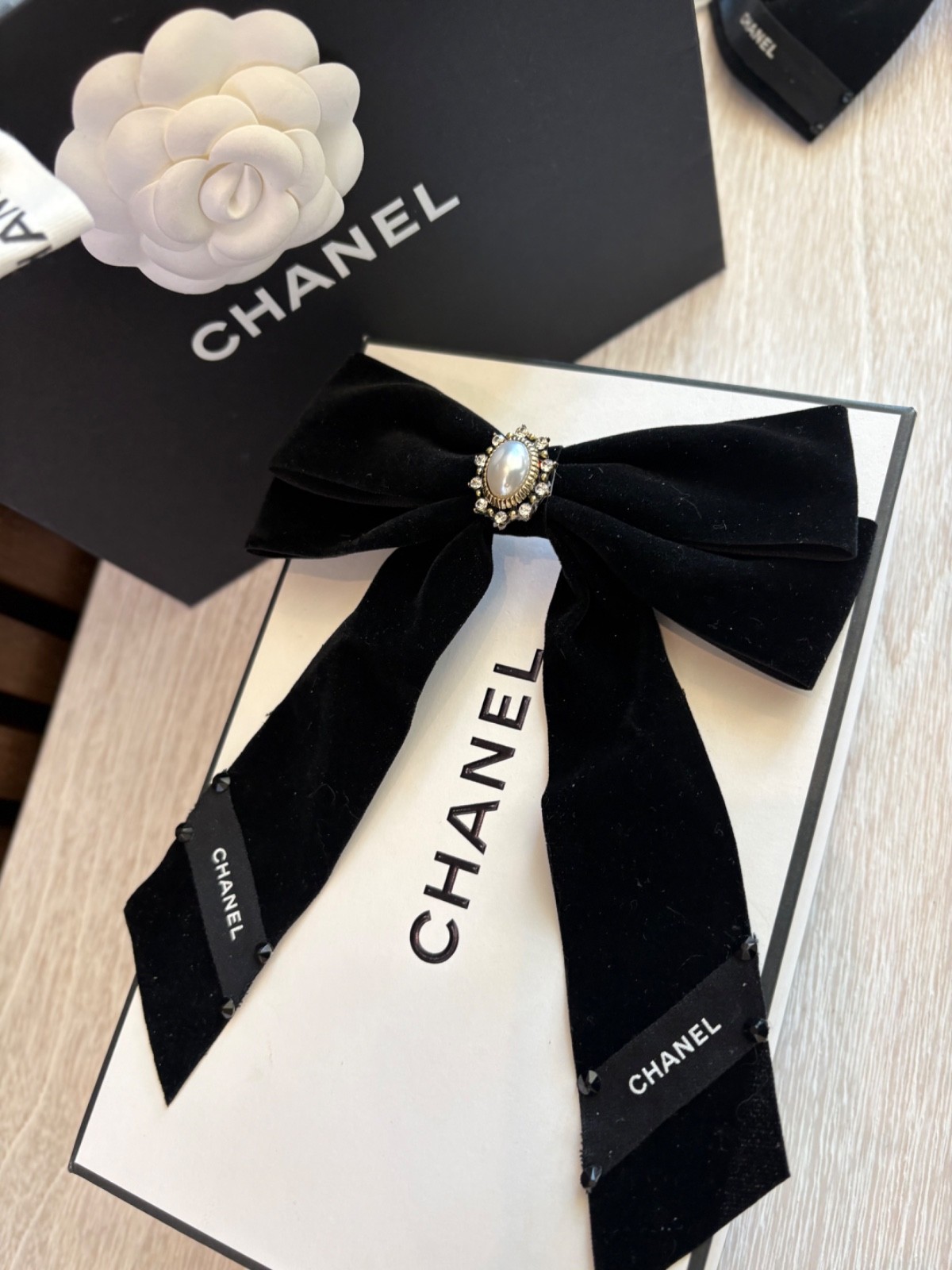 New Black Pearl Chanel Hair bow w Box
