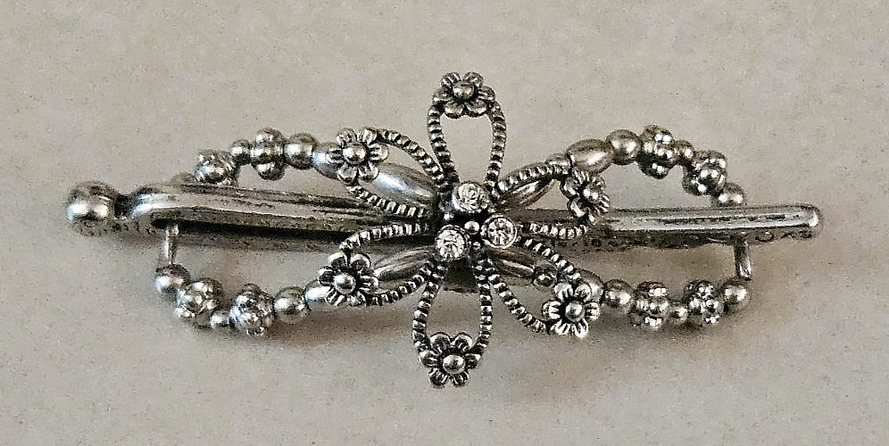 Lilla Rose Flexi Clip Silver Tone Rhinestone Floral Beaded Design