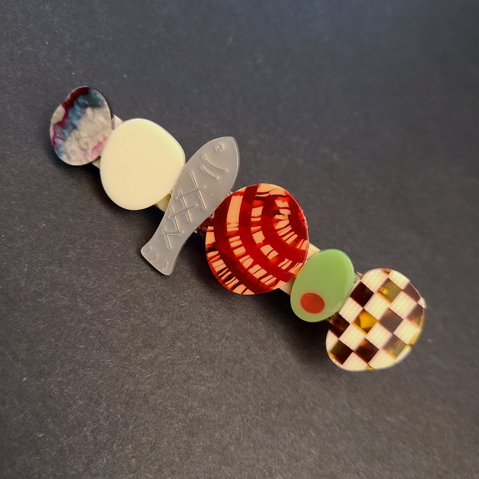 Hors d’Oeuvre Alligator Hair Clip Food Theme Fish Olive Barrette