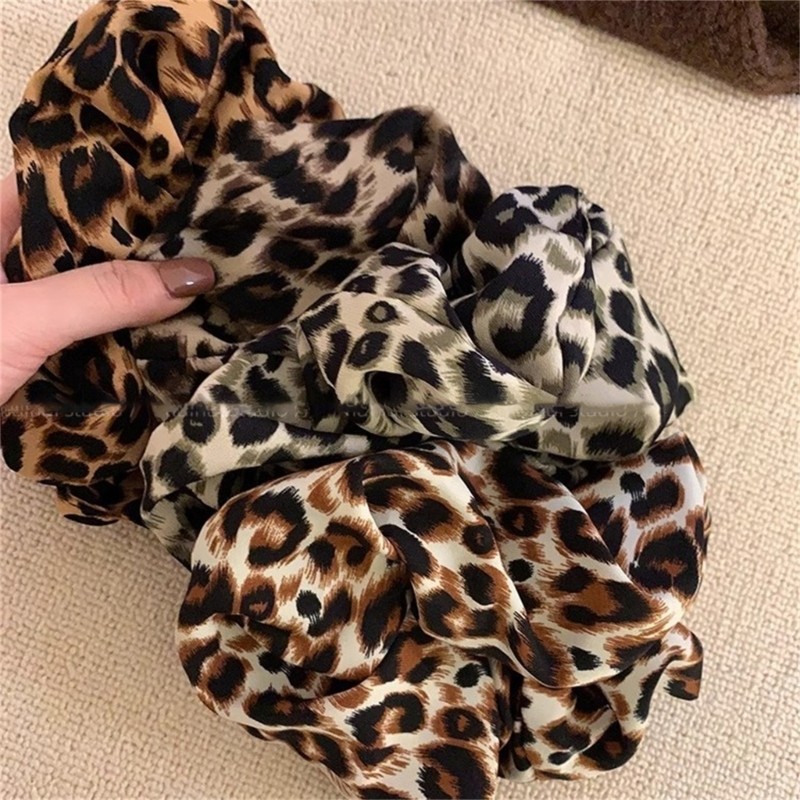 Fashionable Leopard Hair Bands Hair Accessories For Casual And Travel Looks