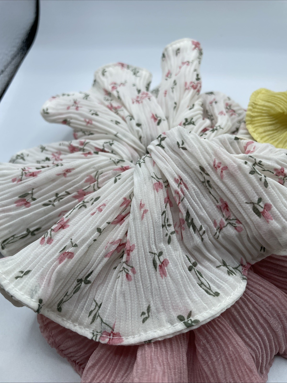 Anthropologie Lot 4 Floral, Solid Print Large Hair Accessory Scrunchies