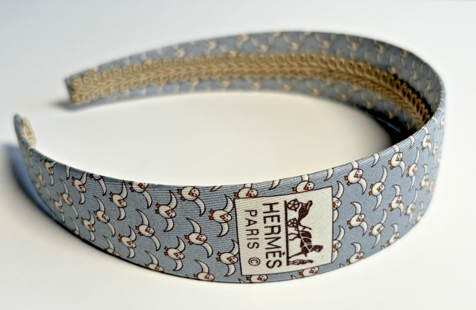 Hermes – Marilyn Reid Silk Abstract Headband with Logo Signature NEW 1 1/4″