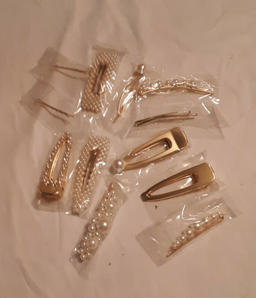 Lot Of 11 Pearl And Gold Tone Hair Barretts/ Clips