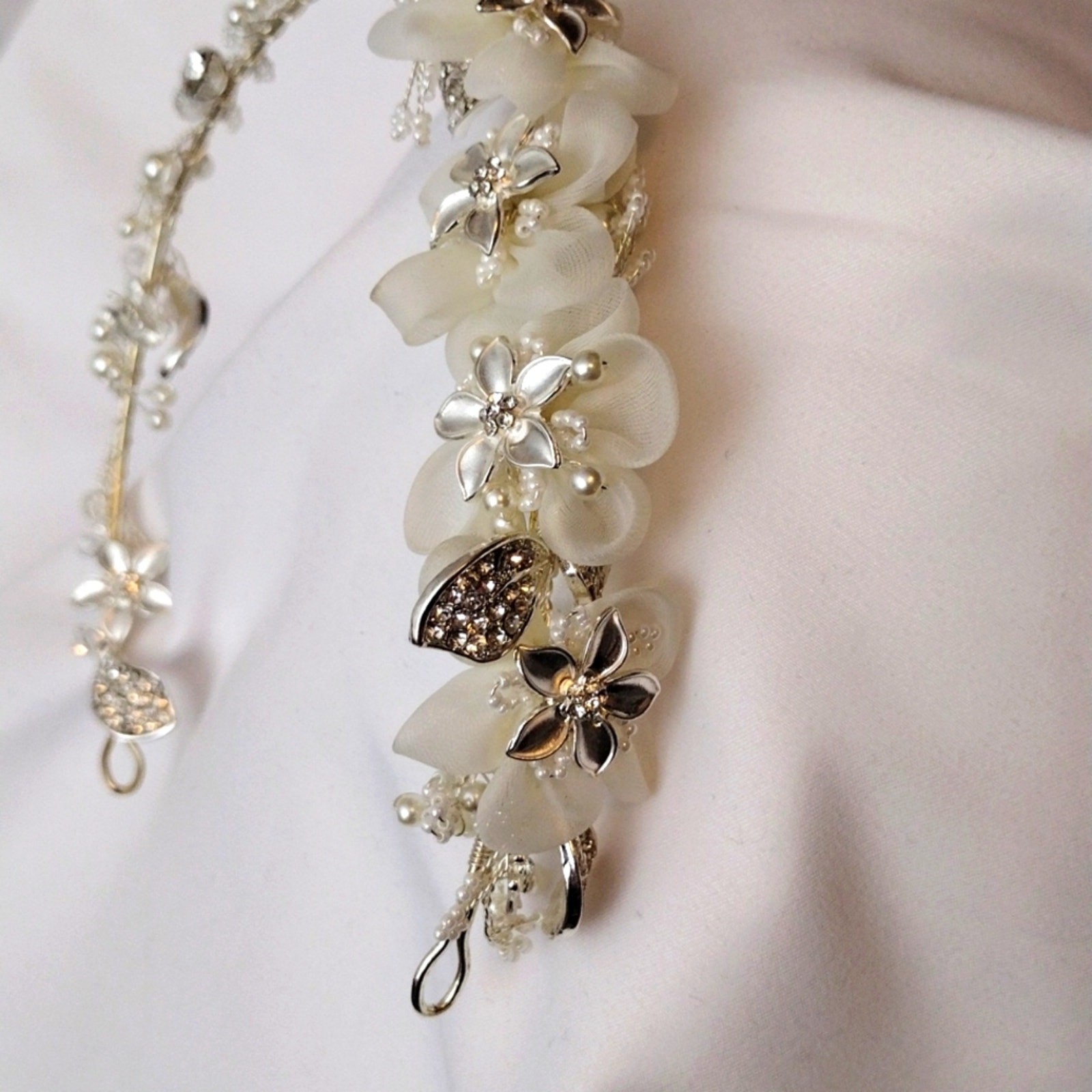 Bridal Floral Silver tone Metal Headband Rhinestone