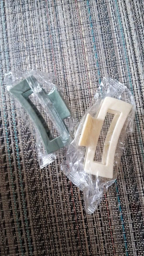 Large multi-colored rectangular hair clip