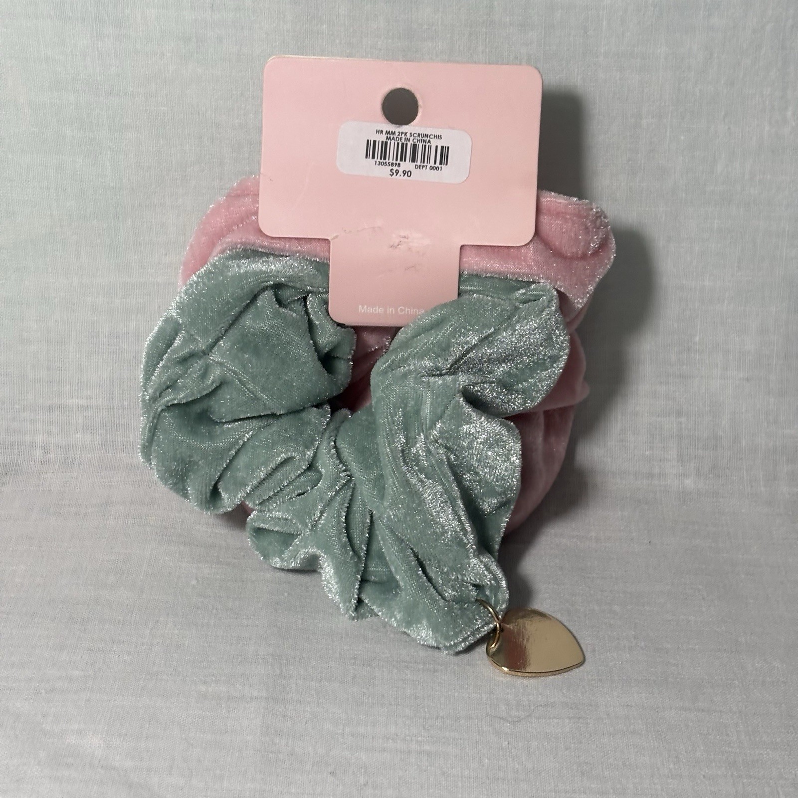 Melanie Martinez Hot Topic K-12 Pink and Green Scrunchies with Heart Pendant