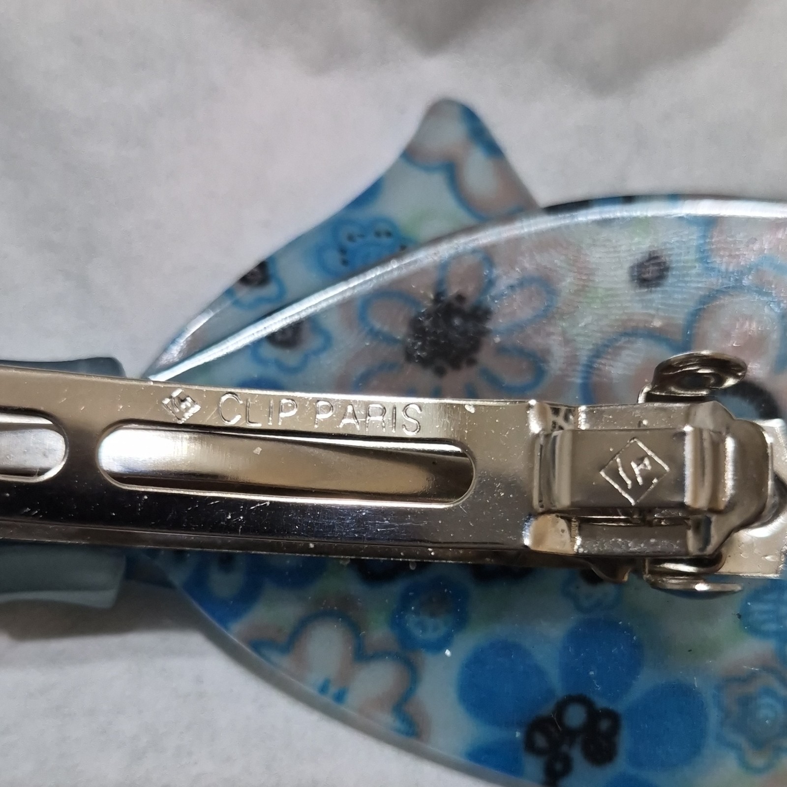CLIP PARIS Blue Floral Bow Hair Clip Barrette for Women, Acrylic & Metal