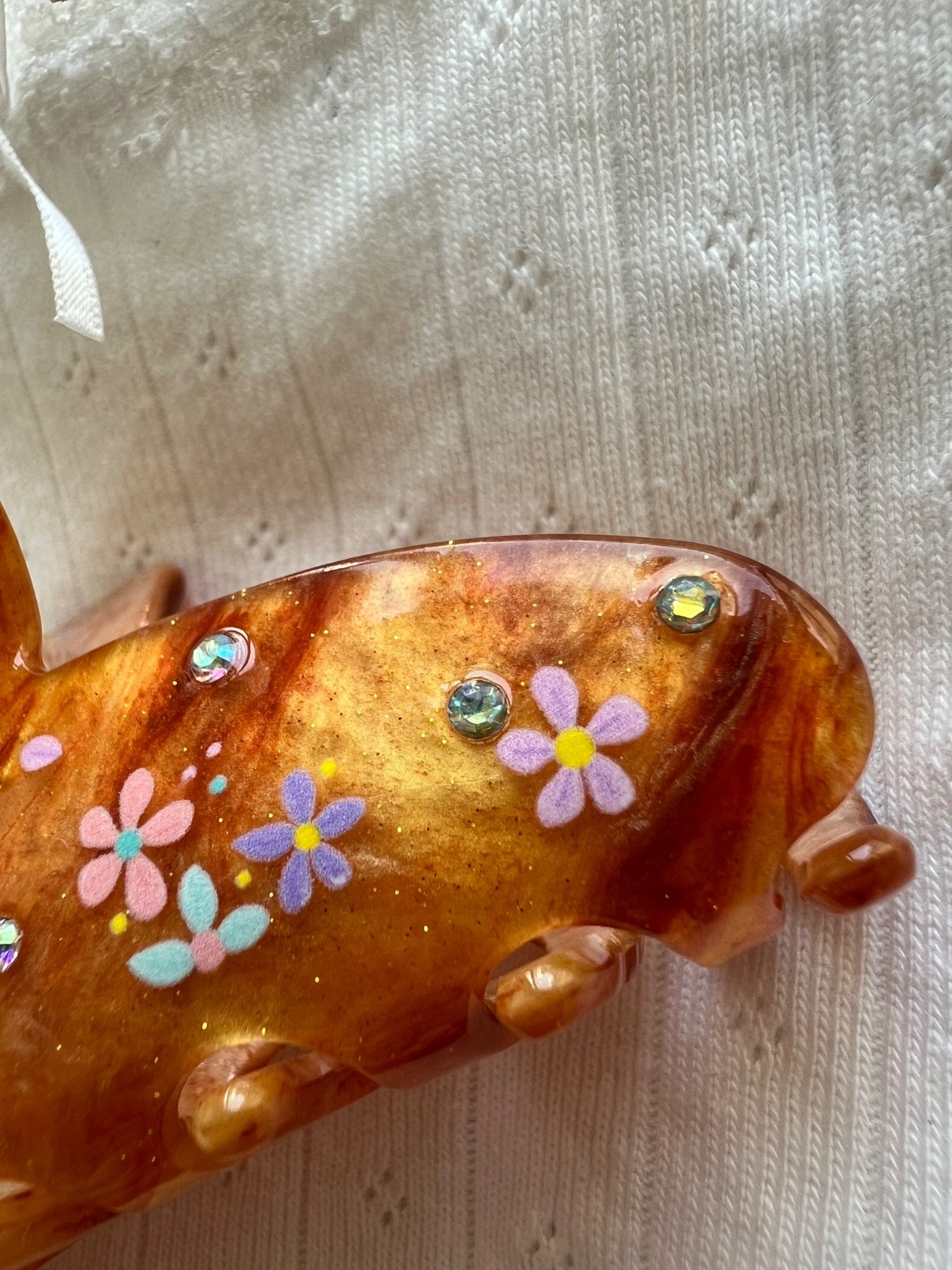 Floral Hair Claw Clip – Amber Tortoise Shell Aesthetic Hair Accessory with Flowe