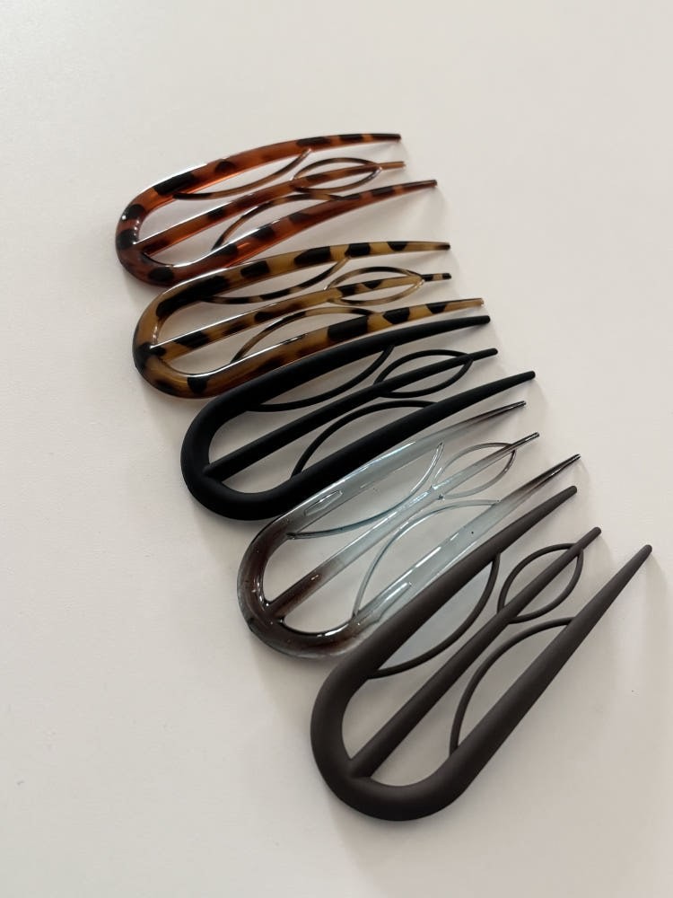 Korean Two-Prong Fork Hairpin – Tortoiseshell Resin Hair Stick, Bi-nyeo Style
