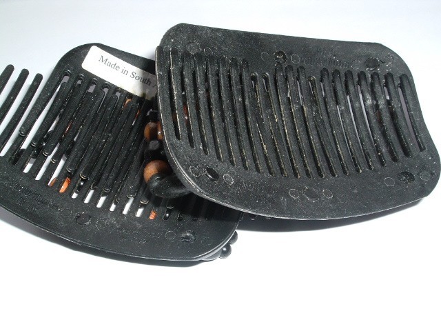 2 BLACK AND BROWN WOODEN MAGIC COMB SETS NEW WITH TAG