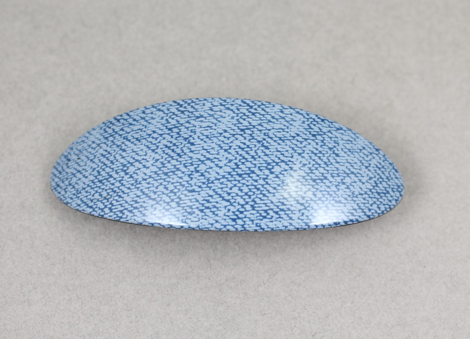 Denim pattern barrette plastic oval hair clip 3 1/8″ long blue jeans