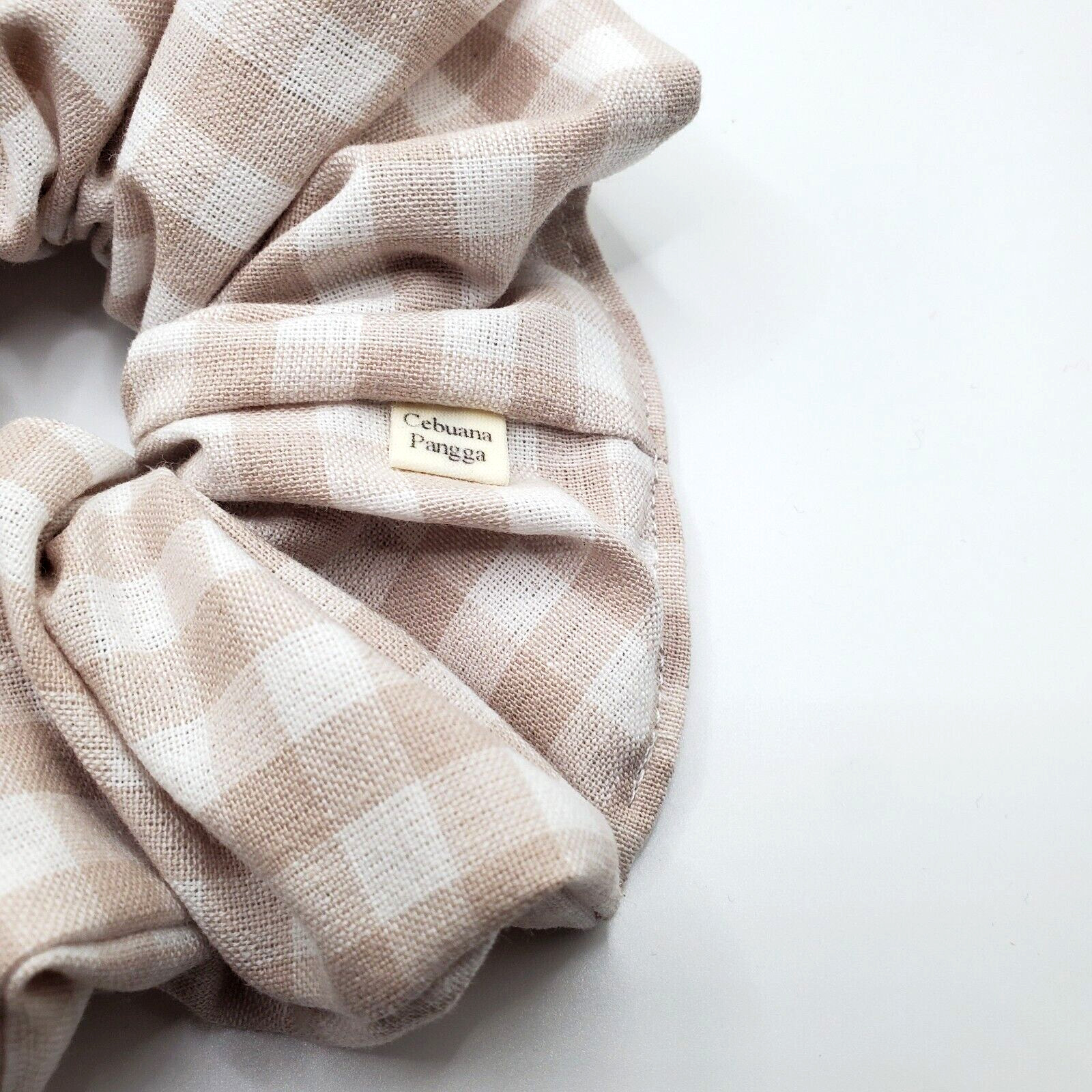 Handmade Women’s Scrunchies size XL Light Tan Cotton Fabric Checkered Print New