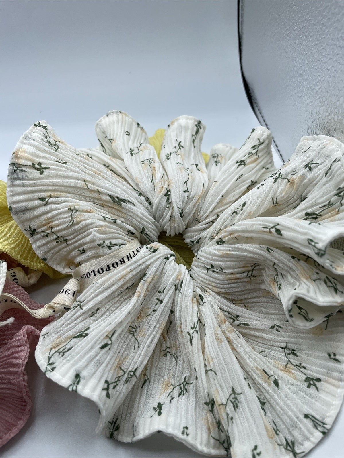 Anthropologie Lot 4 Floral, Solid Print Large Hair Accessory Scrunchies
