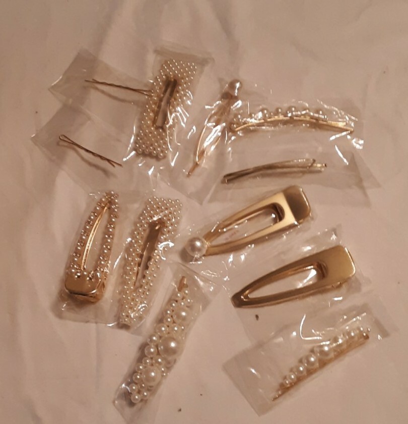 Lot Of 11 Pearl And Gold Tone Hair Barretts/ Clips