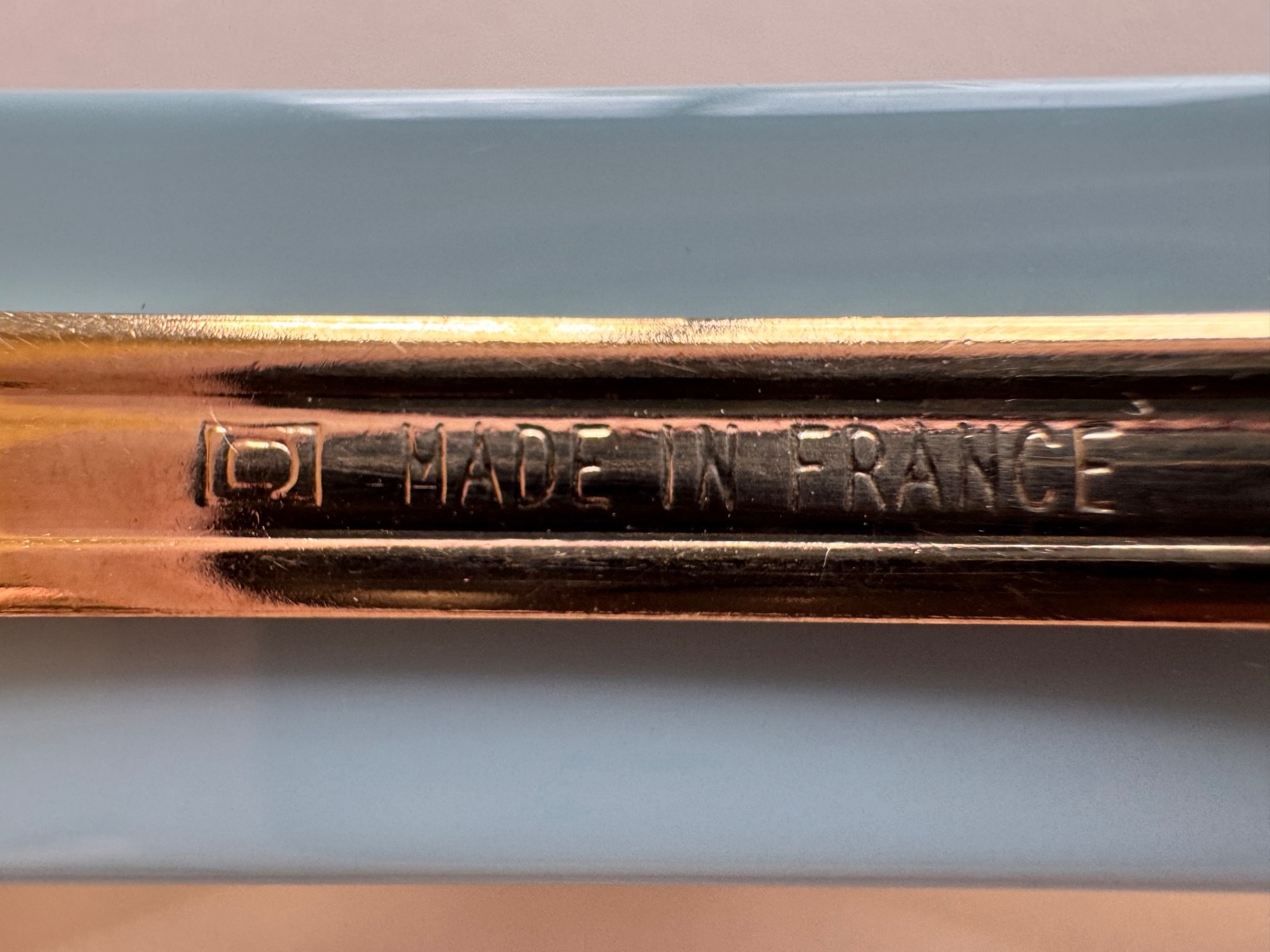 13C Versailles Chanel Hair Clip Barrette CC logo Gold Light Blue Pearl