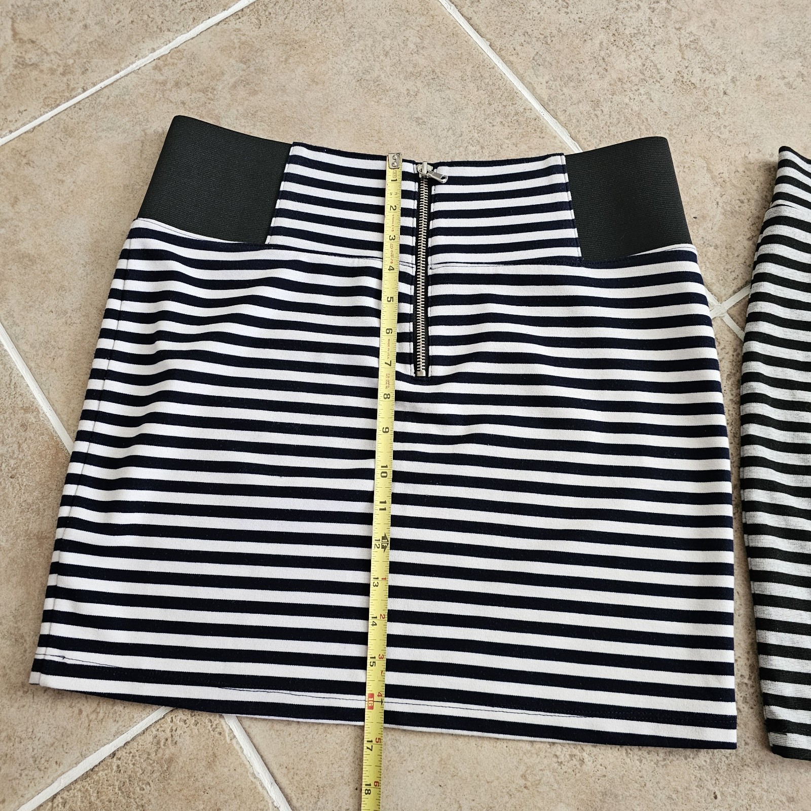 2 stretching miniskirt size L