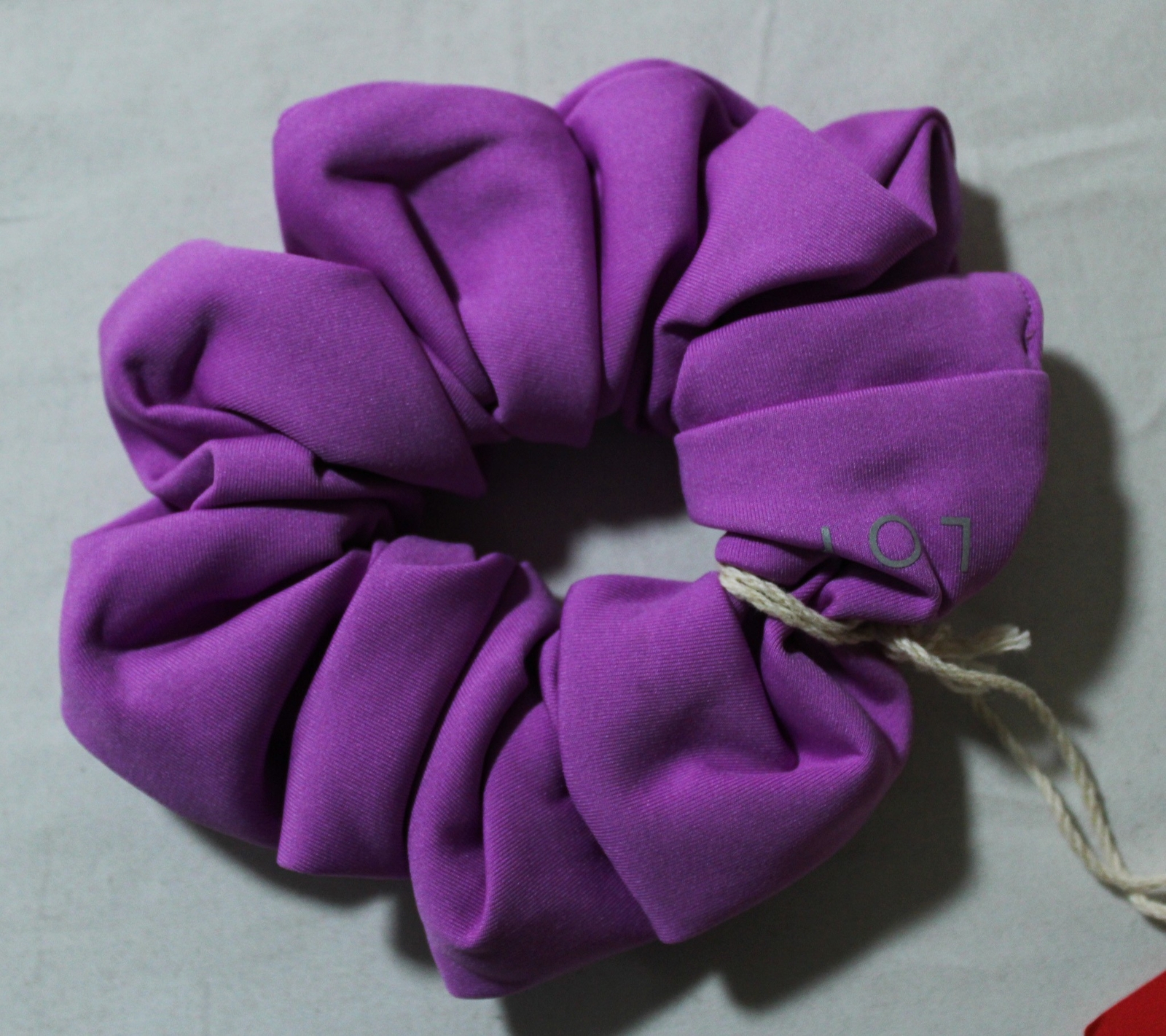 Left On Friday Women’s Top Notch Scrunchie DH3 Punch Purple One Size NWT