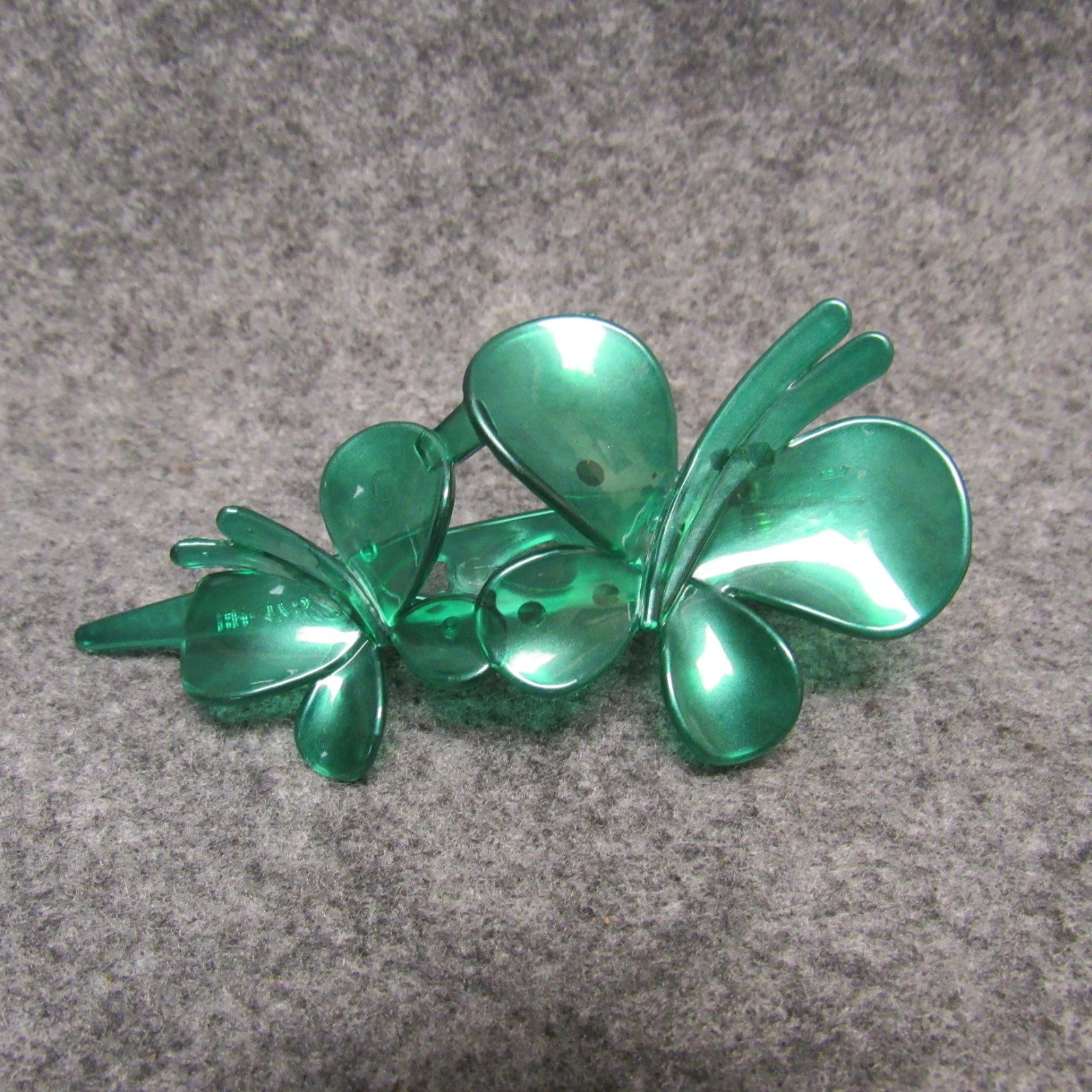 (12) FB Fashion Acrylic 4.25″ Gator Style Hair Clips Flowers 4 Assorted Colors
